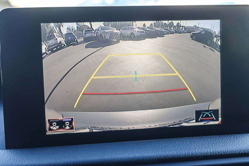 Thumbnail: 2021 Lexus IS - 28