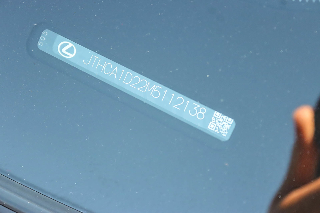 Thumbnail: 2021 Lexus IS - 17