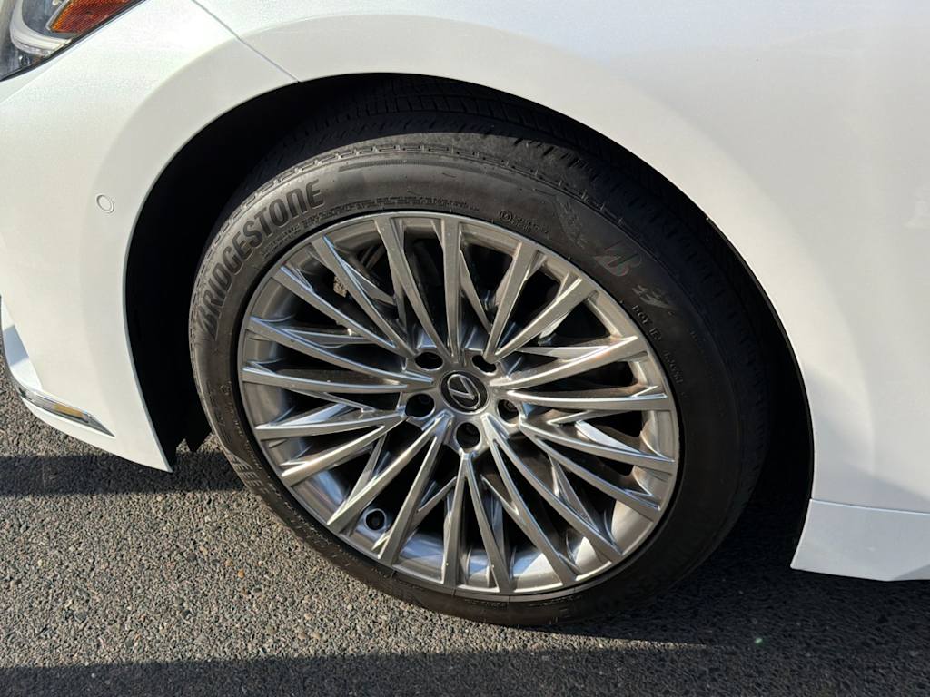 Thumbnail: 2024 Lexus ES - 22
