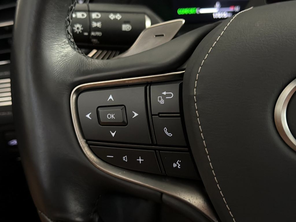 Thumbnail: 2024 Lexus ES - 29