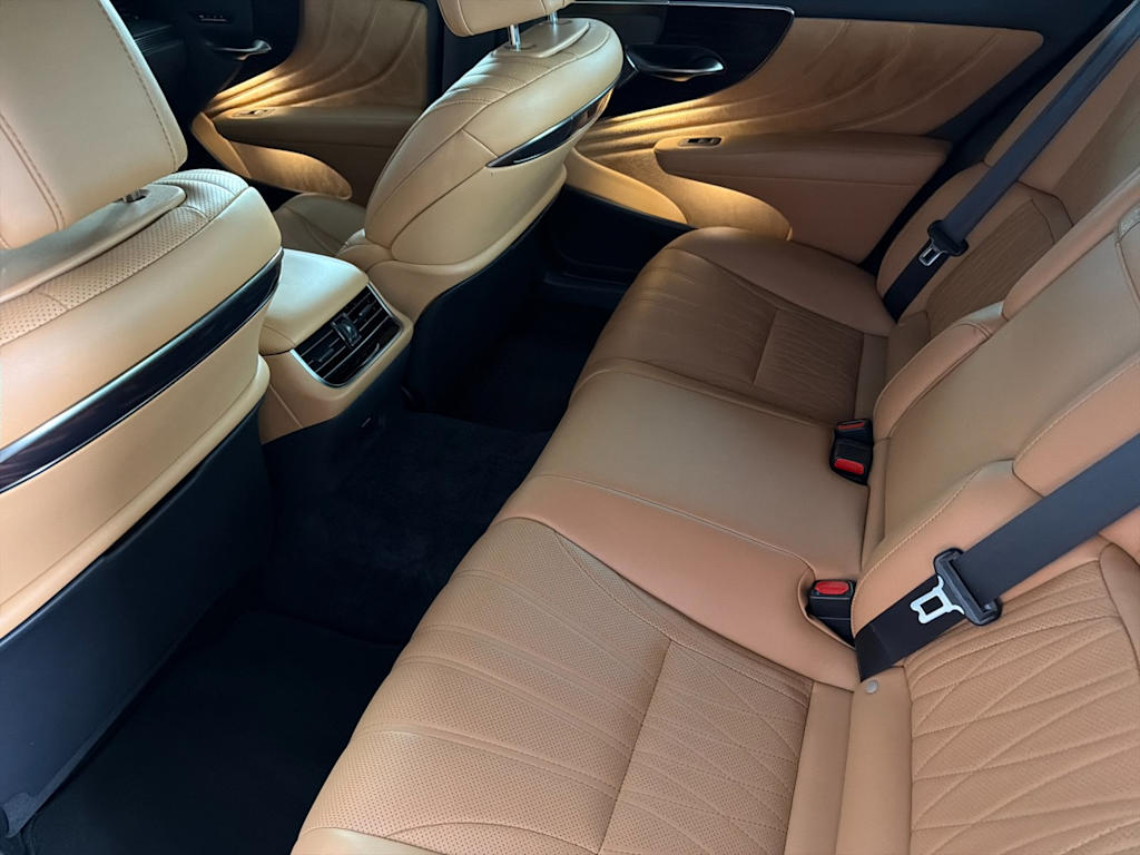Thumbnail: 2024 Lexus ES - 11