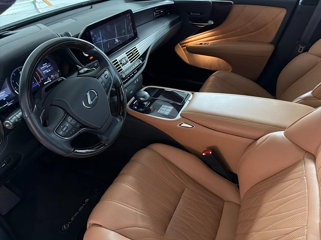 Thumbnail: 2024 Lexus ES - 9