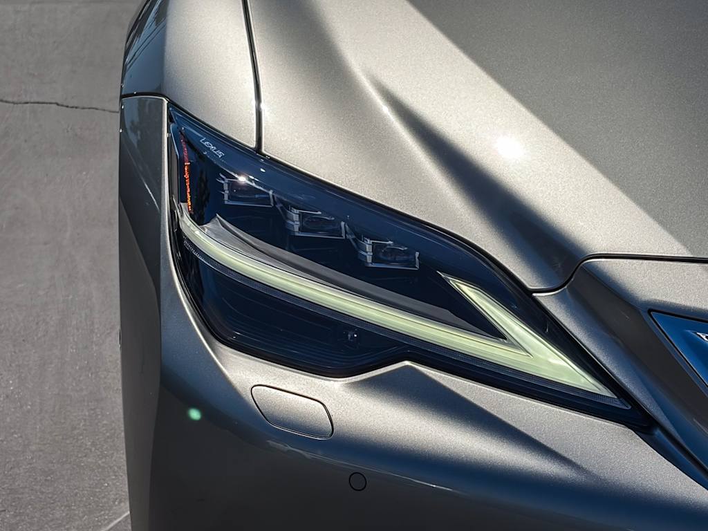 Thumbnail: 2025 Lexus ES - 18