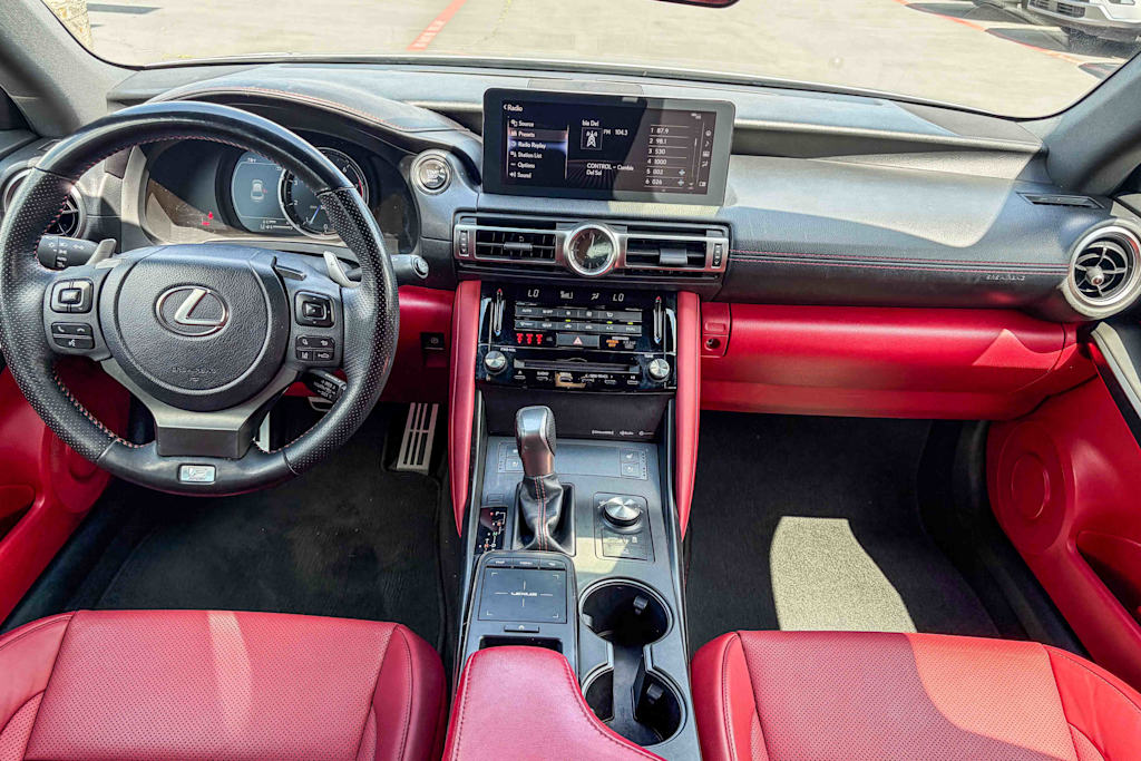 Thumbnail: 2022 Lexus IS - 2