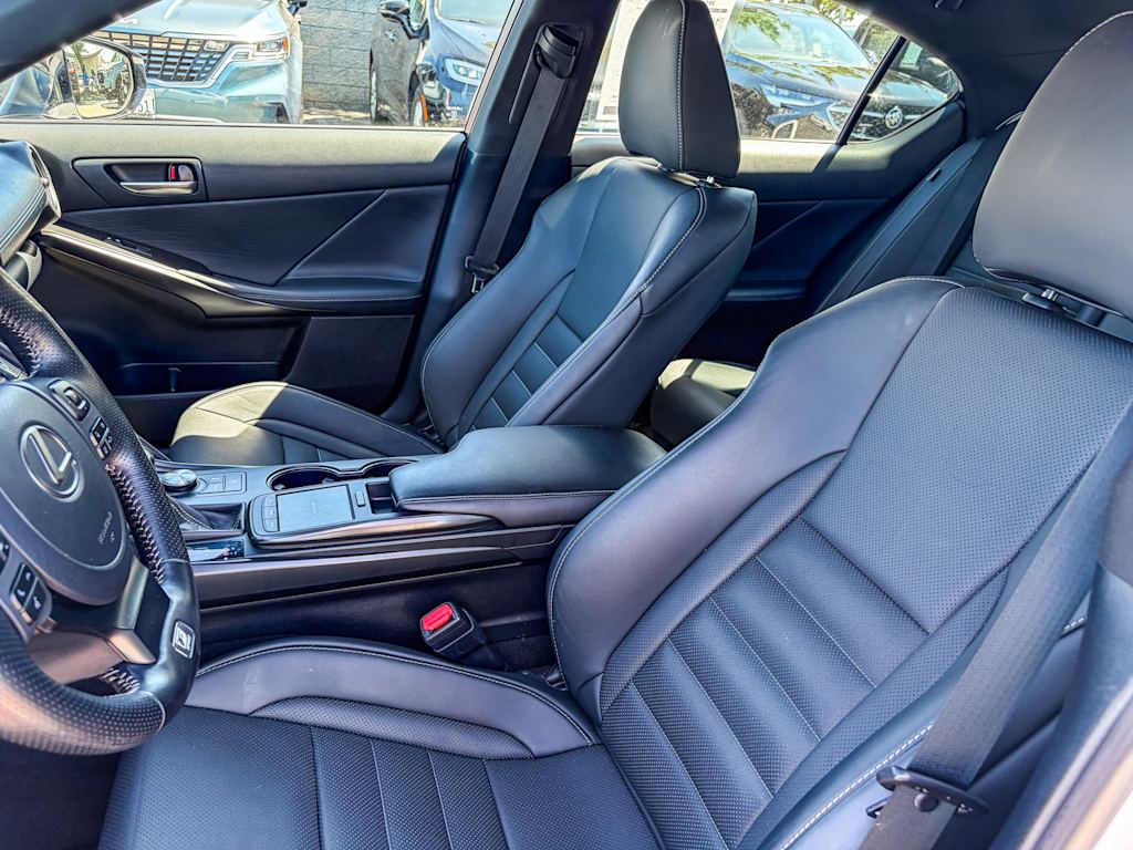 Thumbnail: 2024 Lexus ES - 11