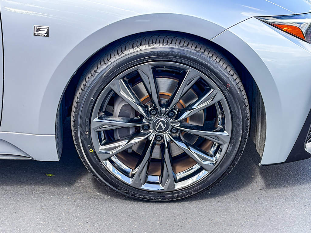 Thumbnail: 2024 Lexus ES - 7