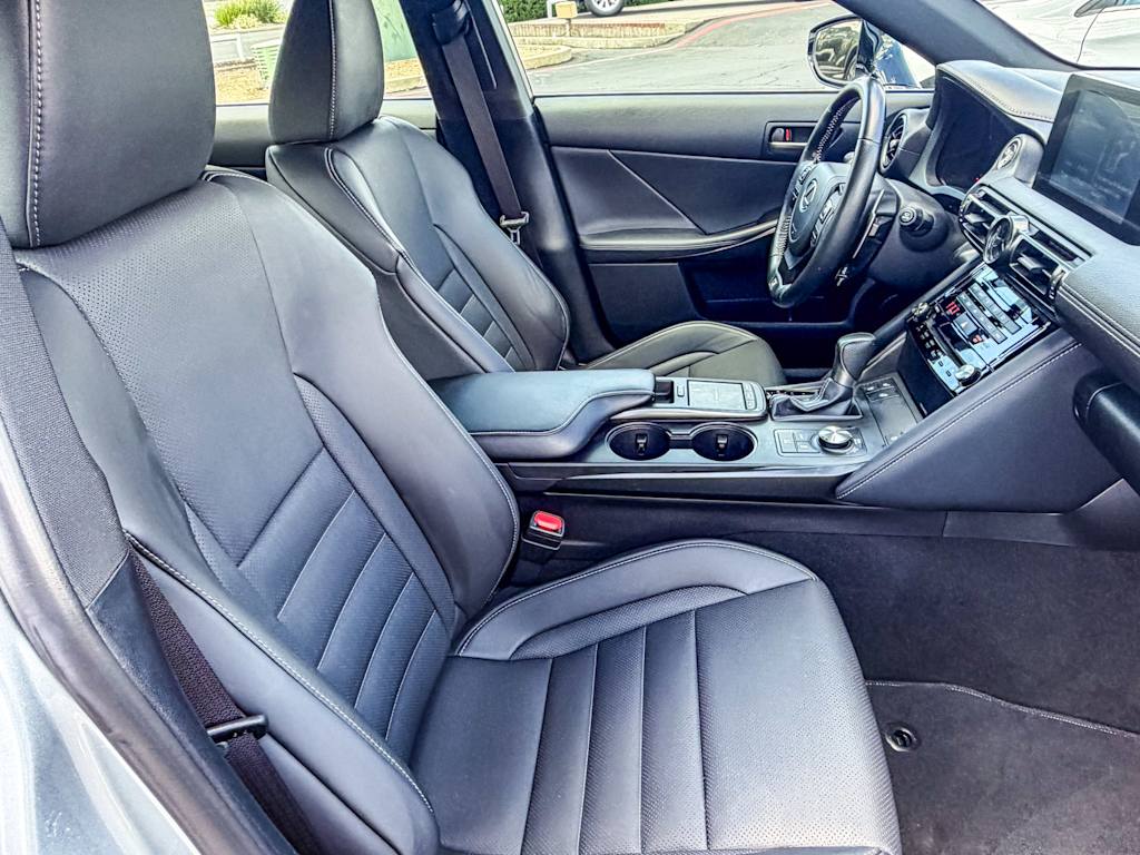 Thumbnail: 2024 Lexus ES - 10