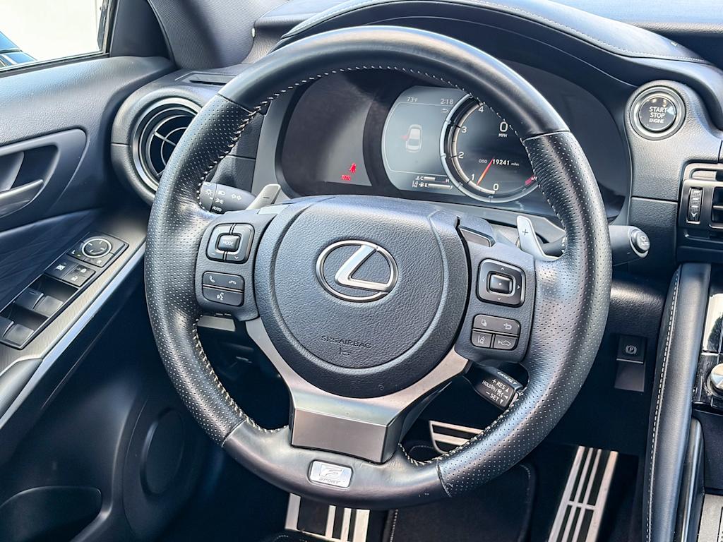 Thumbnail: 2024 Lexus ES - 9