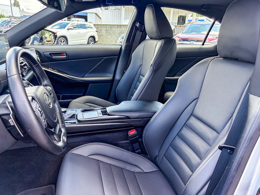 Thumbnail: 2024 Lexus ES - 11