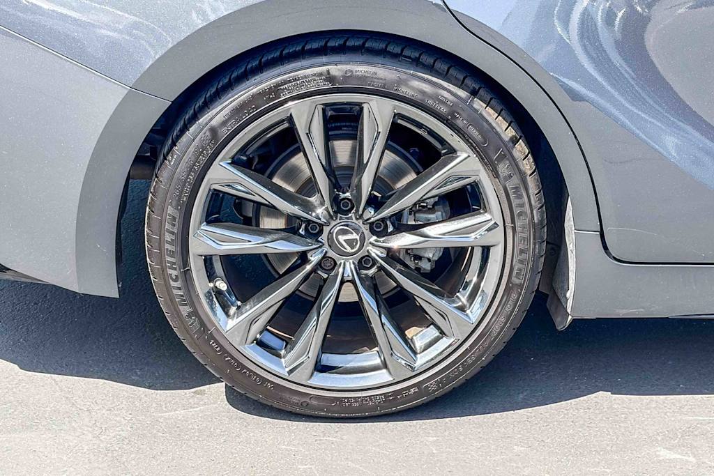 Thumbnail: 2021 Lexus IS - 20