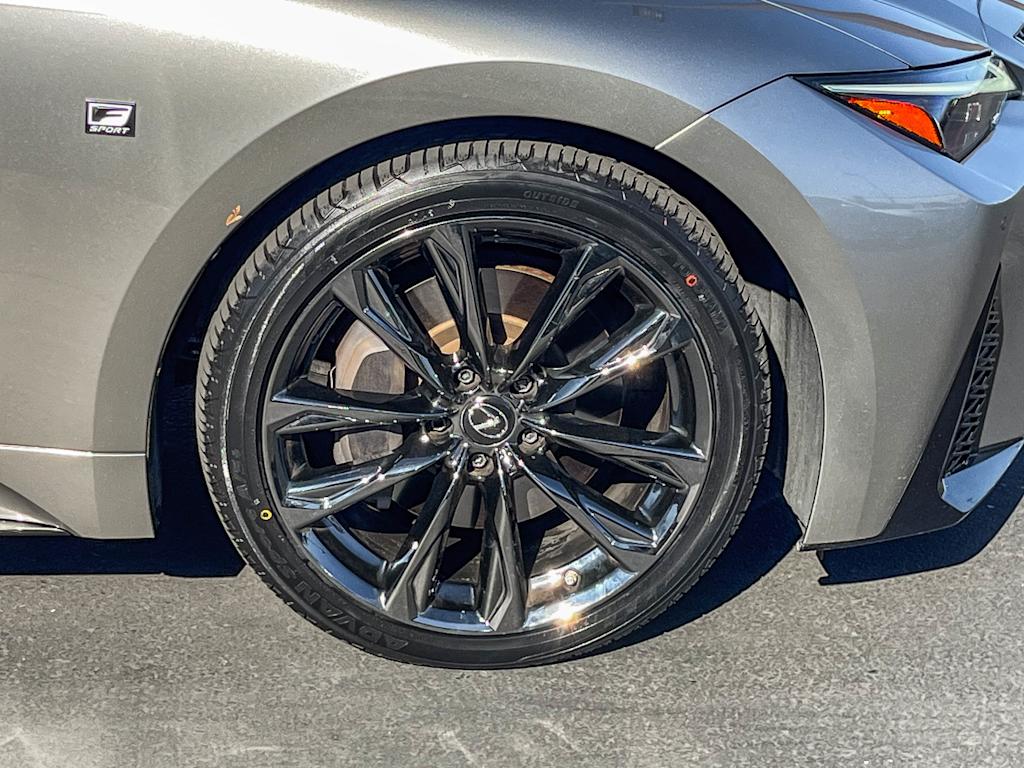 Thumbnail: 2022 Lexus IS - 5