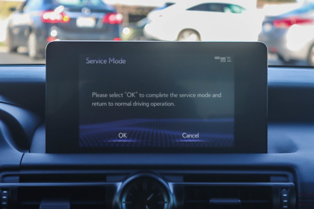 Thumbnail: 2025 Lexus ES - 22