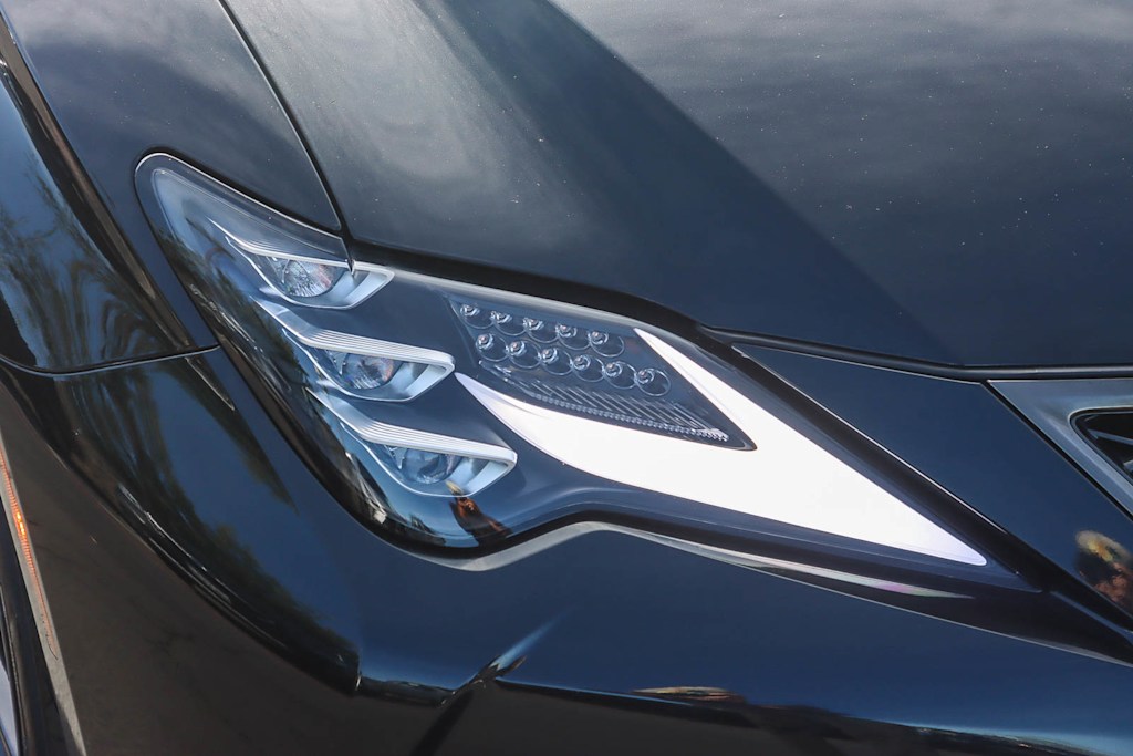 Thumbnail: 2024 Lexus ES - 19