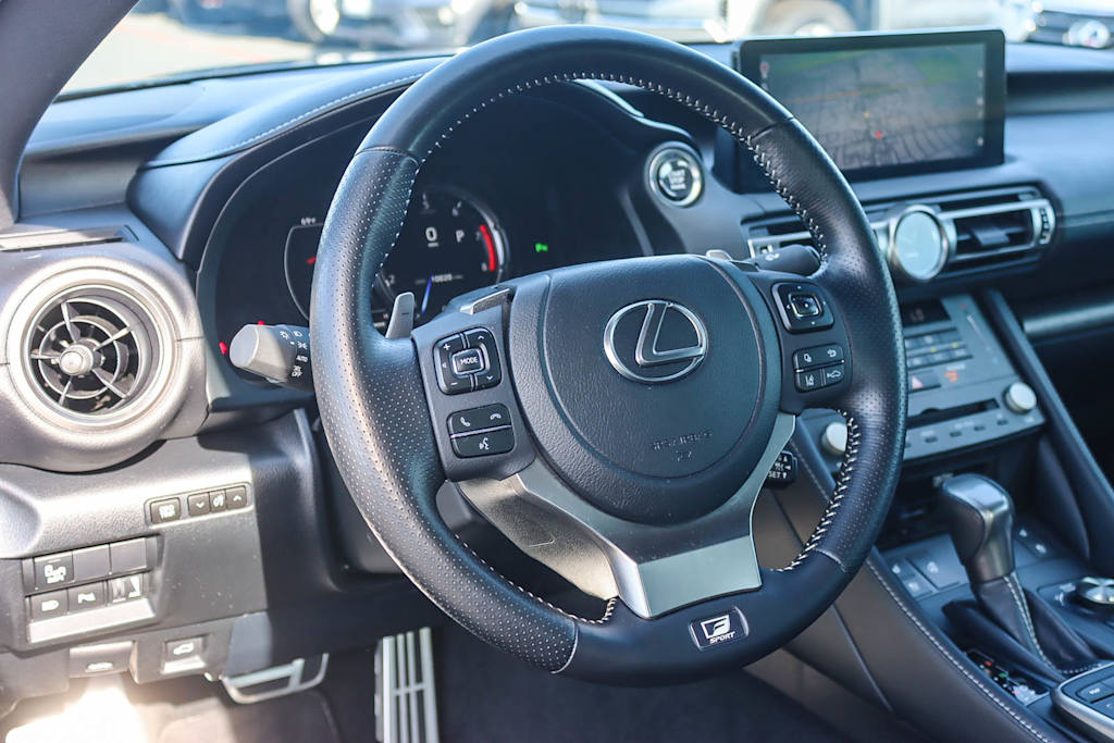 Thumbnail: 2024 Lexus ES - 8