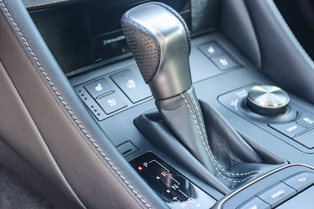 Thumbnail: 2024 Lexus ES - 13