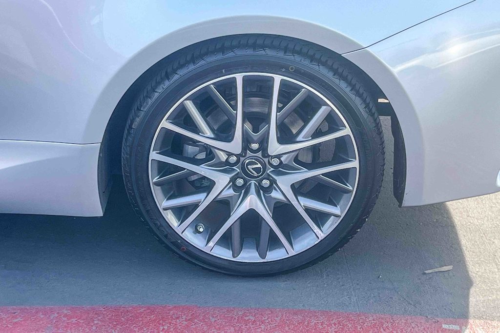 Thumbnail: 2016 Lexus RC - 21