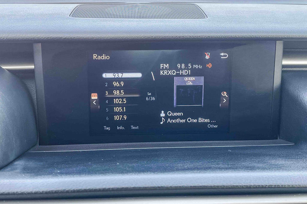 Thumbnail: 2016 Lexus RC - 22