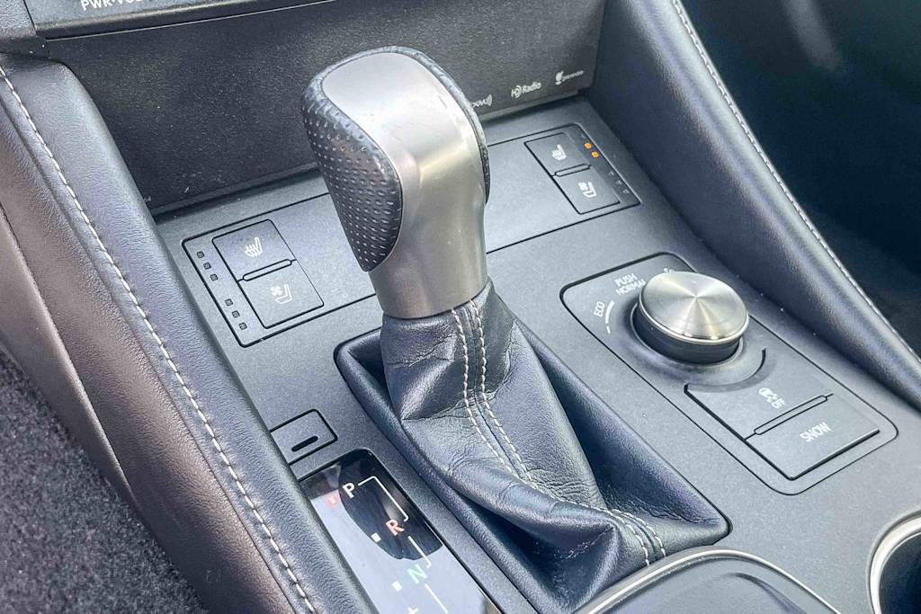 Thumbnail: 2016 Lexus RC - 14