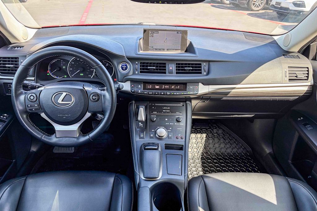 Thumbnail: 2014 Lexus CT - 2