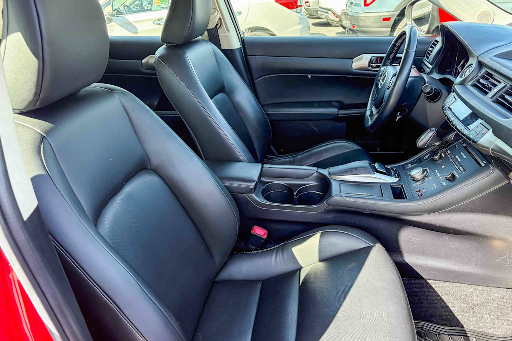 Thumbnail: 2014 Lexus CT - 9