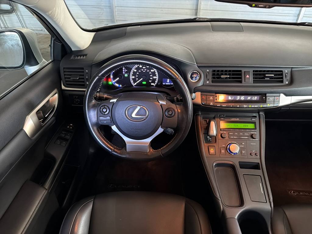Thumbnail: 2015 Lexus CT - 10