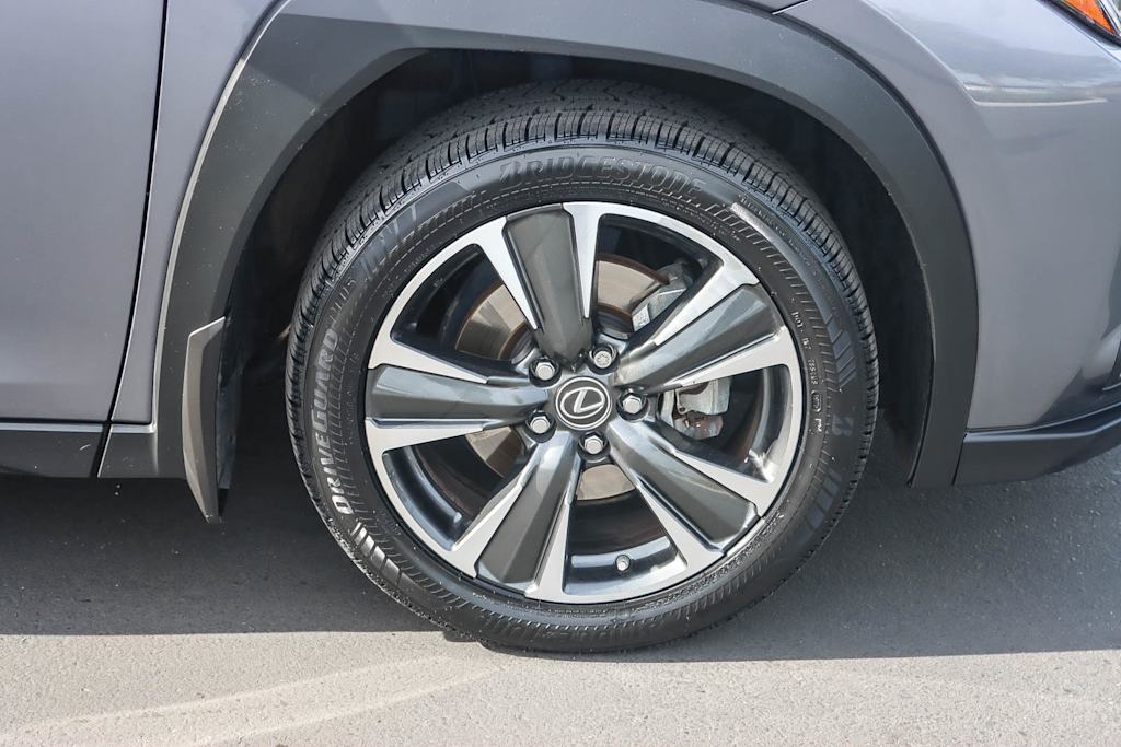 Thumbnail: 2019 Lexus UX - 6