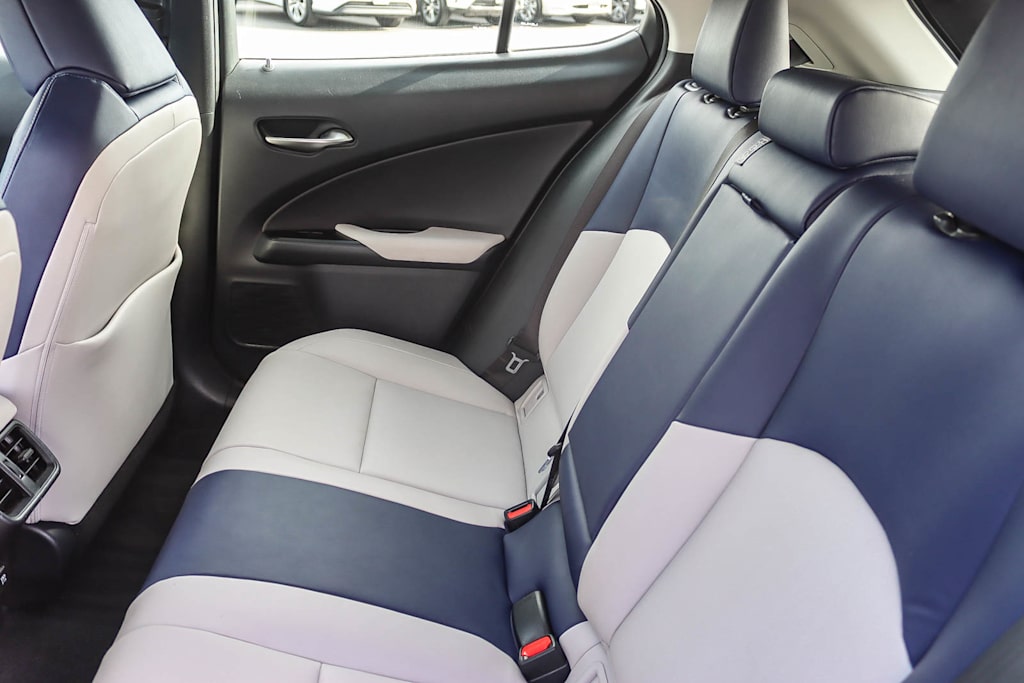 Thumbnail: 2019 Lexus UX - 11