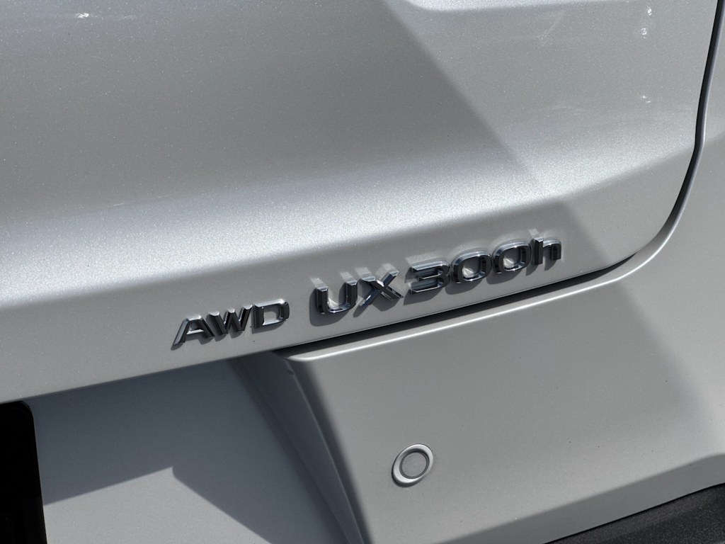 Thumbnail: 2025 Lexus UX - 7