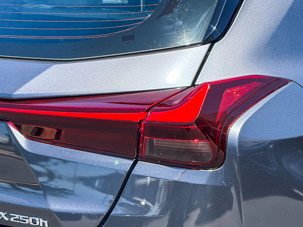 Thumbnail: 2024 Lexus UX - 20