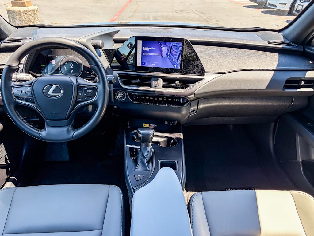 Thumbnail: 2024 Lexus UX - 2