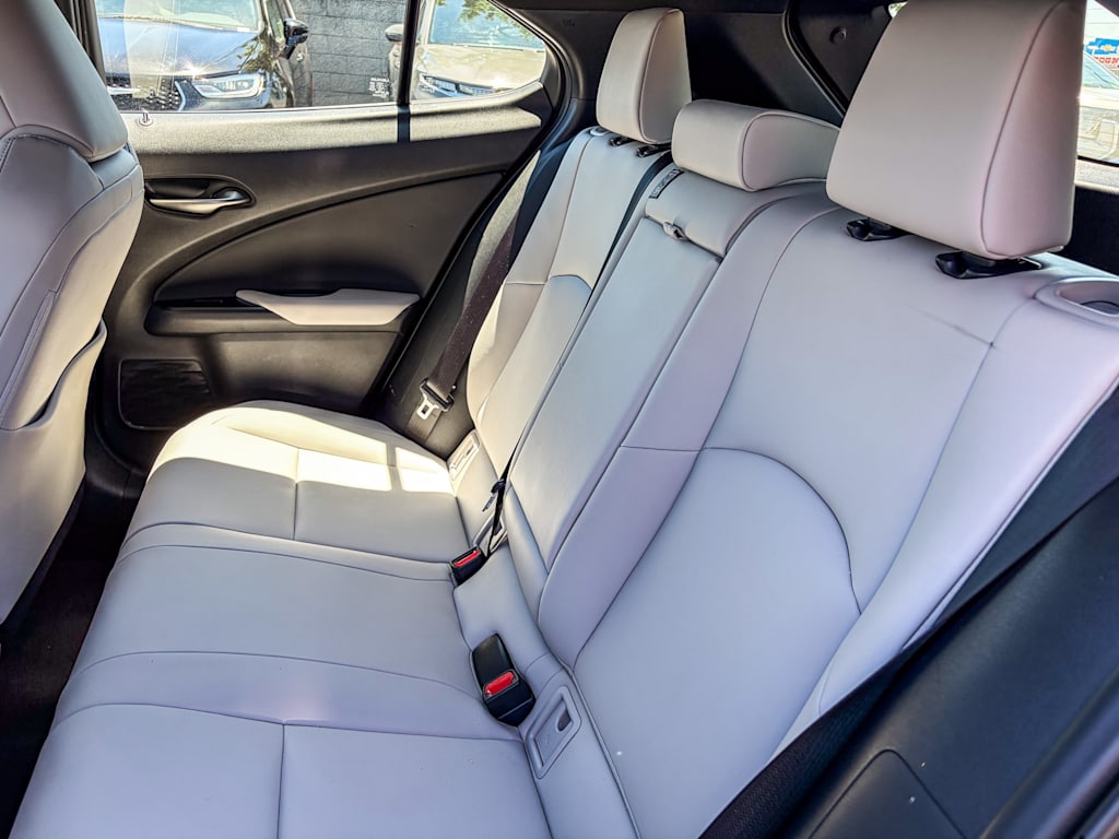 Thumbnail: 2024 Lexus UX - 12