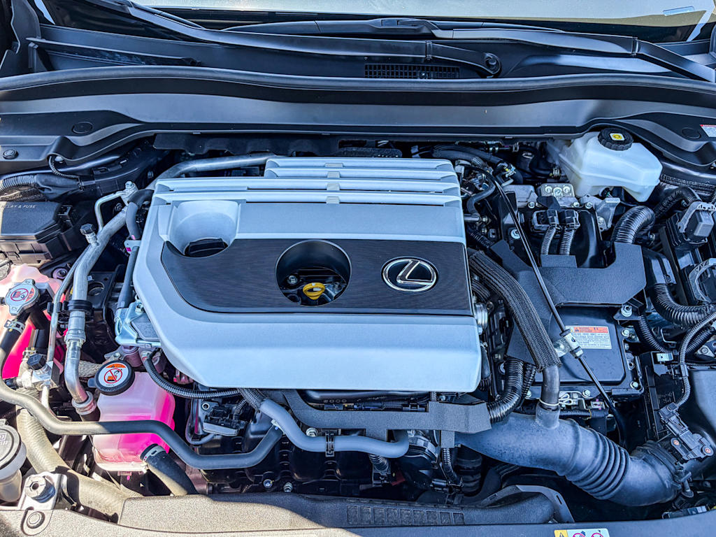Thumbnail: 2024 Lexus UX - 8