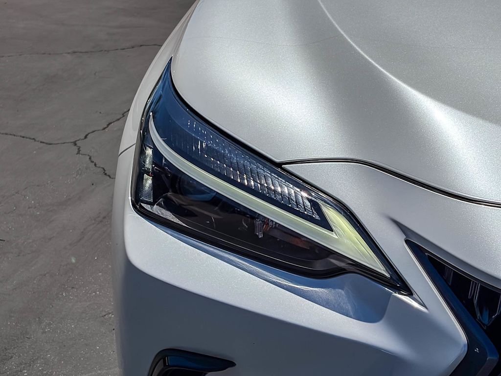 Thumbnail: 2024 Lexus ES - 18