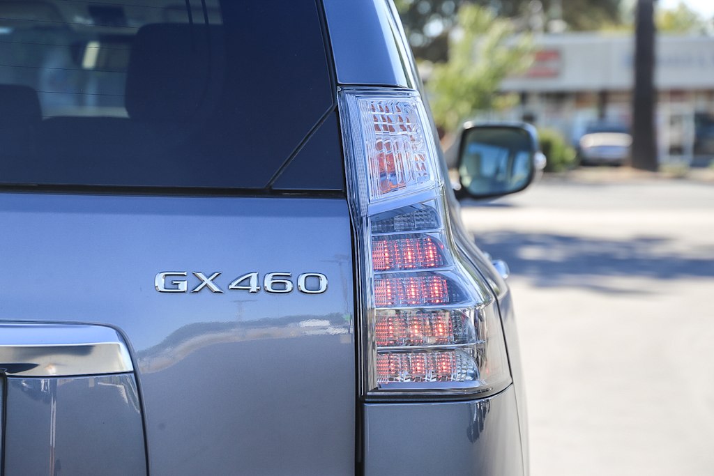 2023 Lexus GX 460 23