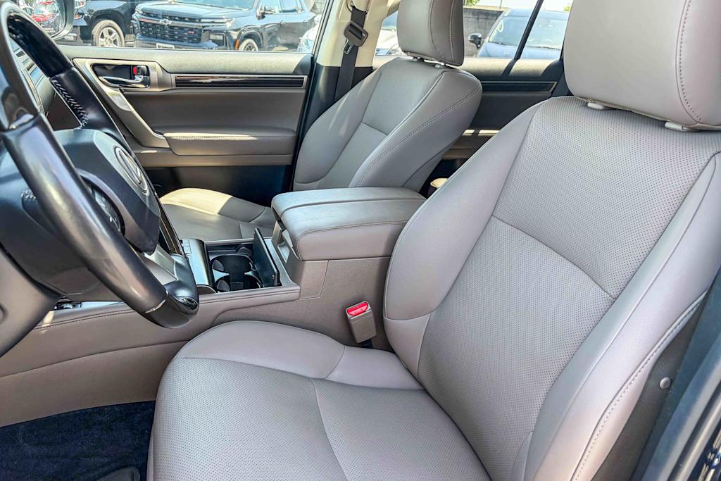 Thumbnail: 2021 Lexus GX - 8