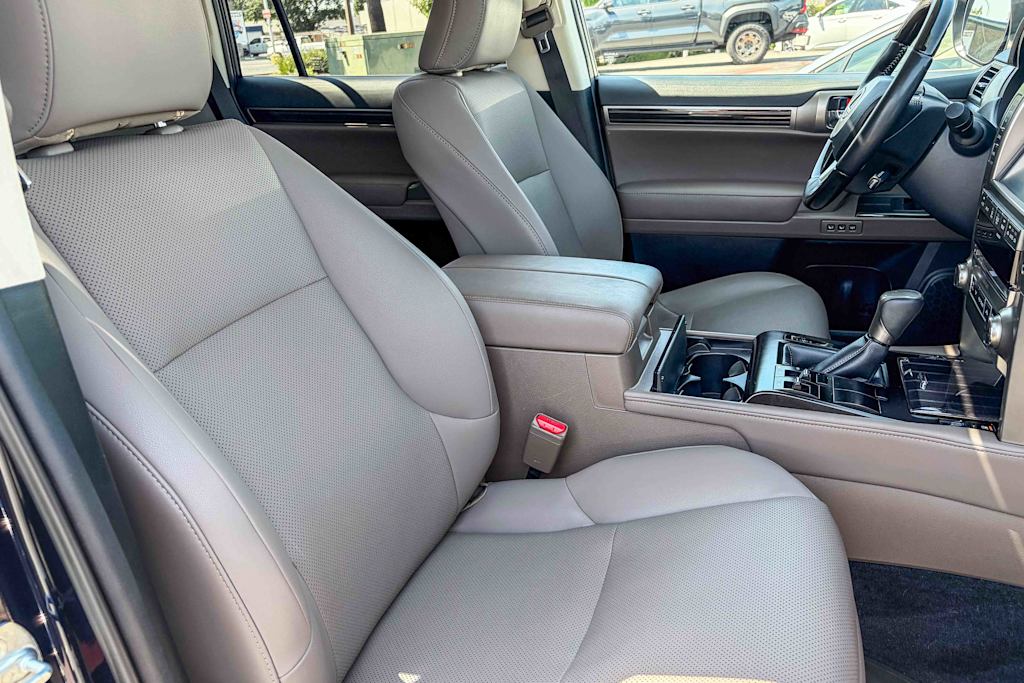 Thumbnail: 2021 Lexus GX - 7