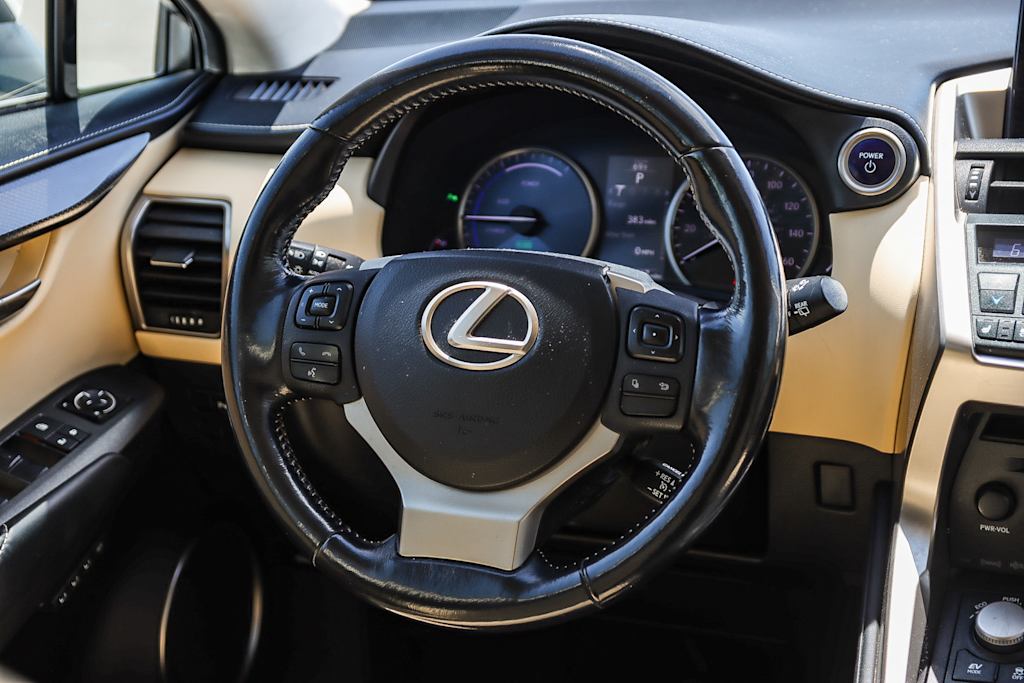 2016 Lexus NX Hybrid 300h 8