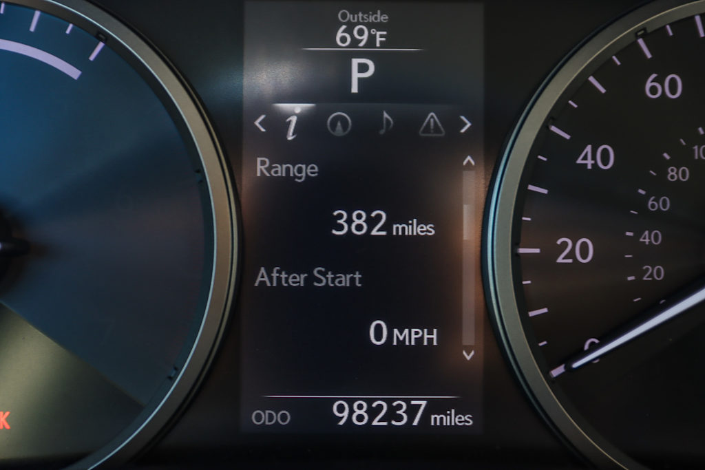 2016 Lexus NX Hybrid 300h 14