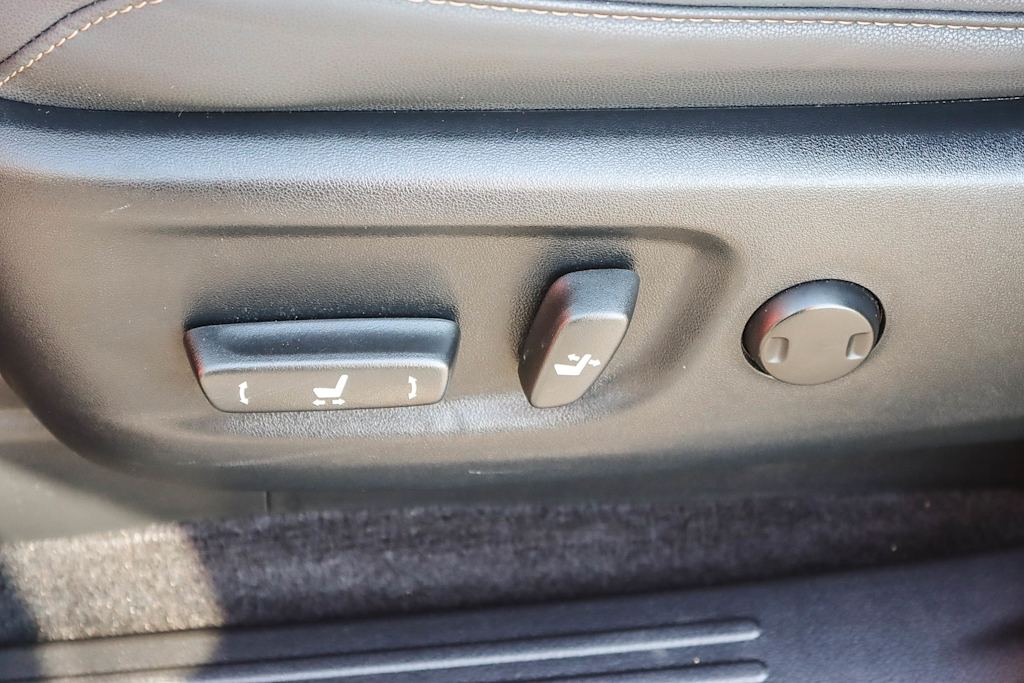 Thumbnail: 2019 Lexus GX - 25