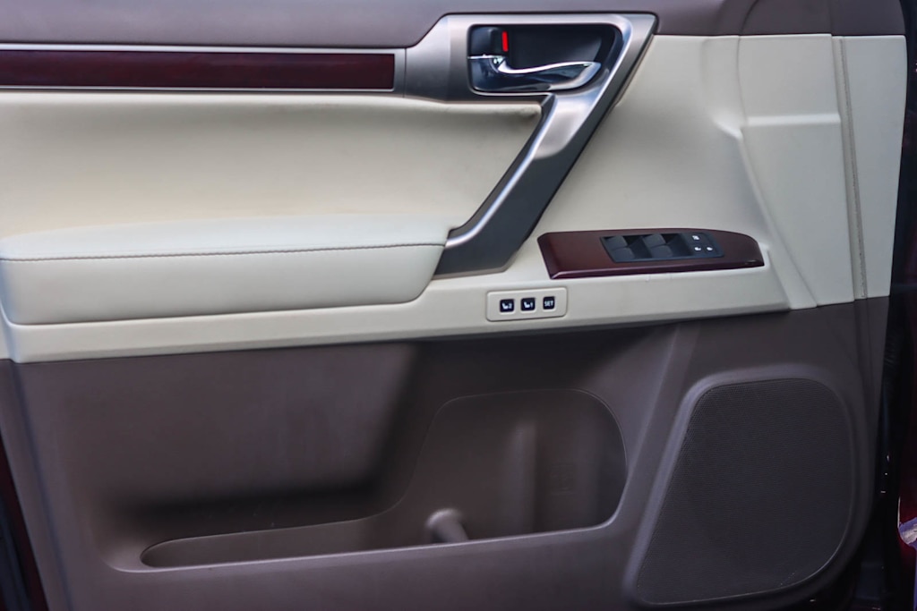 Thumbnail: 2018 Lexus GX - 24