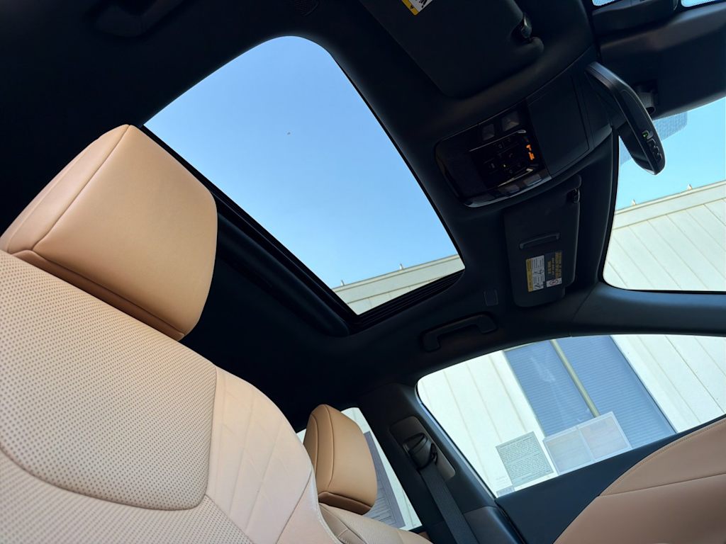 Thumbnail: 2024 Lexus RX - 22