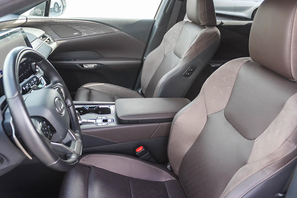 Thumbnail: 2024 Lexus RX - 10