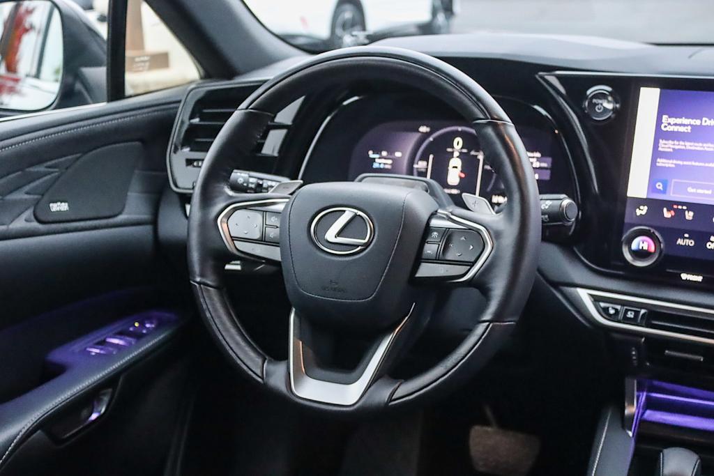 Thumbnail: 2025 Lexus RX - 8