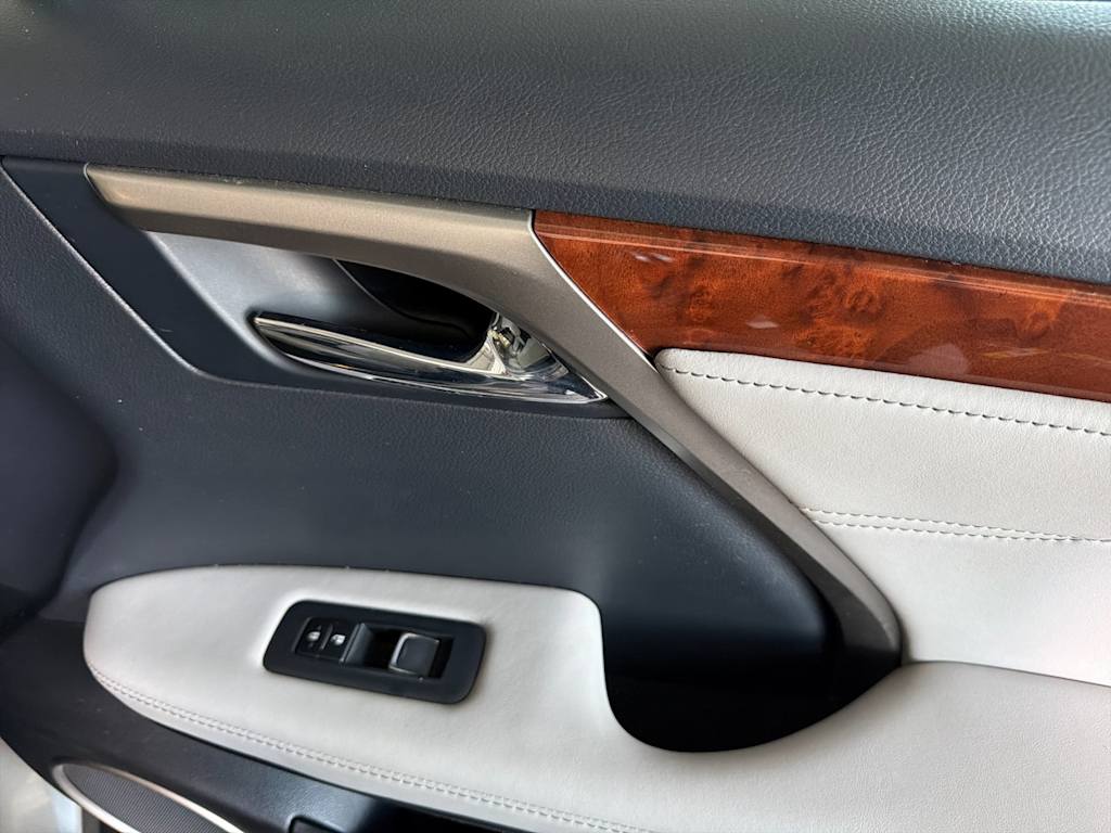 Thumbnail: 2019 Lexus RX - 24