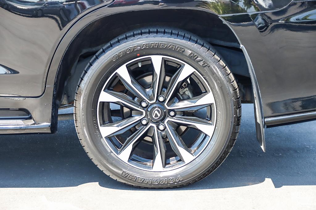 Thumbnail: 2021 Lexus LX - 22