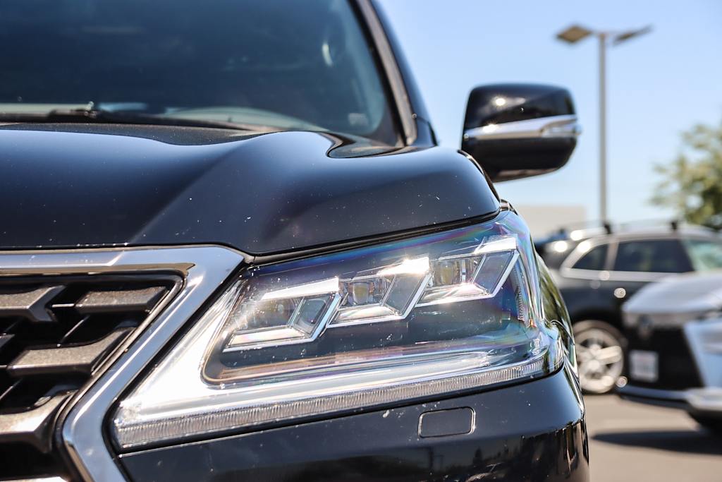 Thumbnail: 2021 Lexus LX - 20