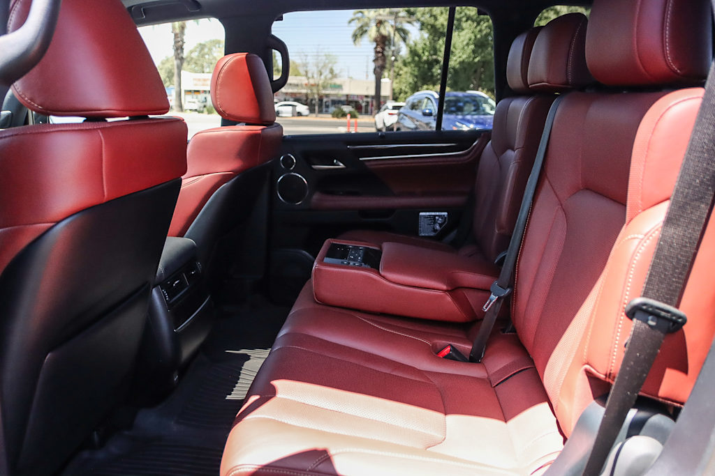 Thumbnail: 2021 Lexus LX - 11