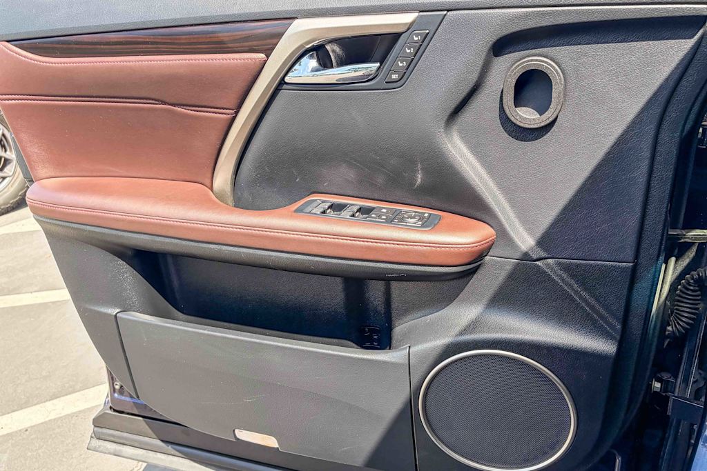 Thumbnail: 2019 Lexus RX - 23
