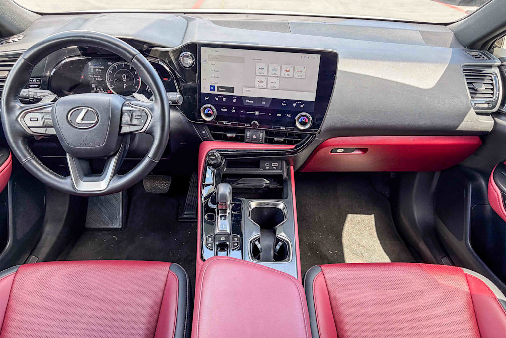 Thumbnail: 2025 Lexus ES - 2