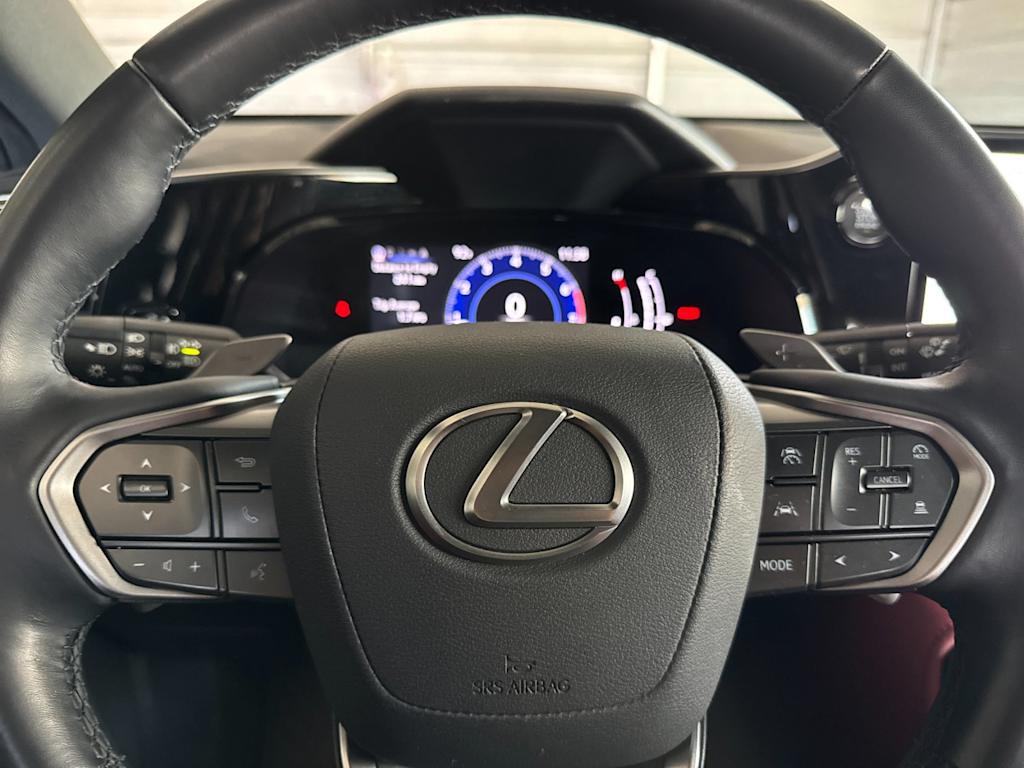 Thumbnail: 2025 Lexus ES - 29